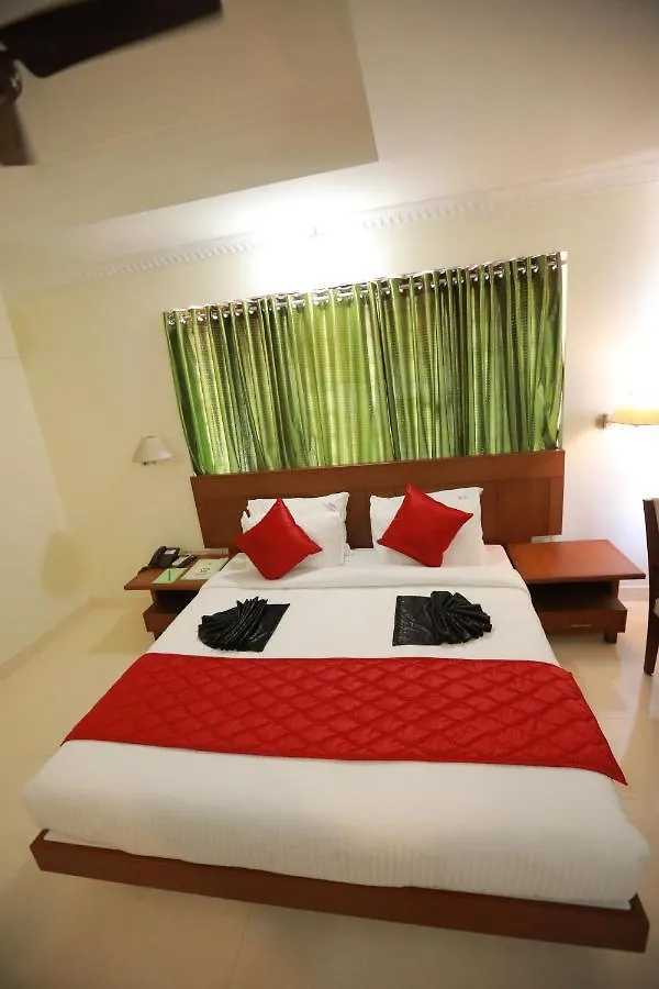 Hotel Peninsula Thrissur