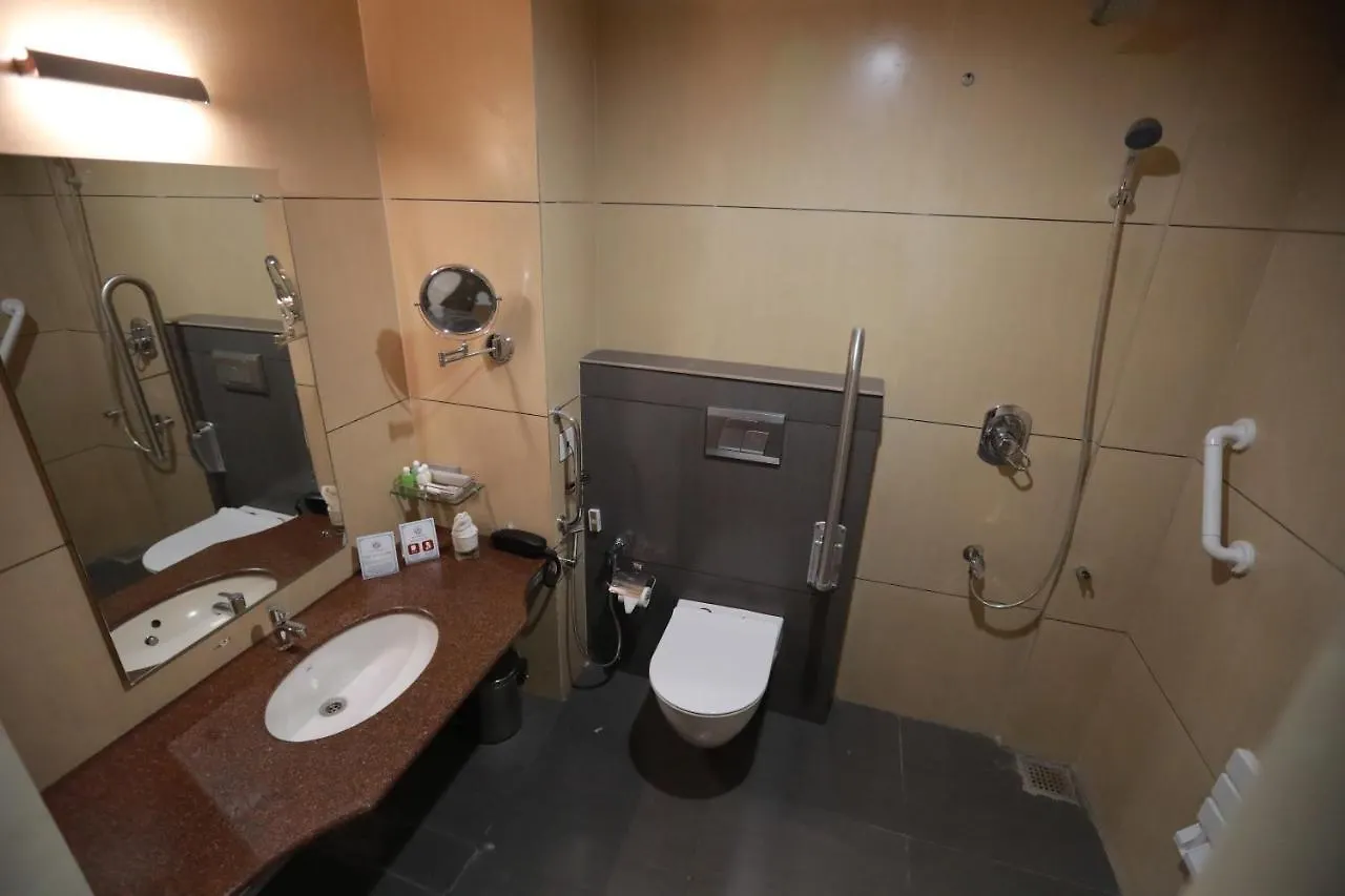 Hotel Peninsula Thrissur