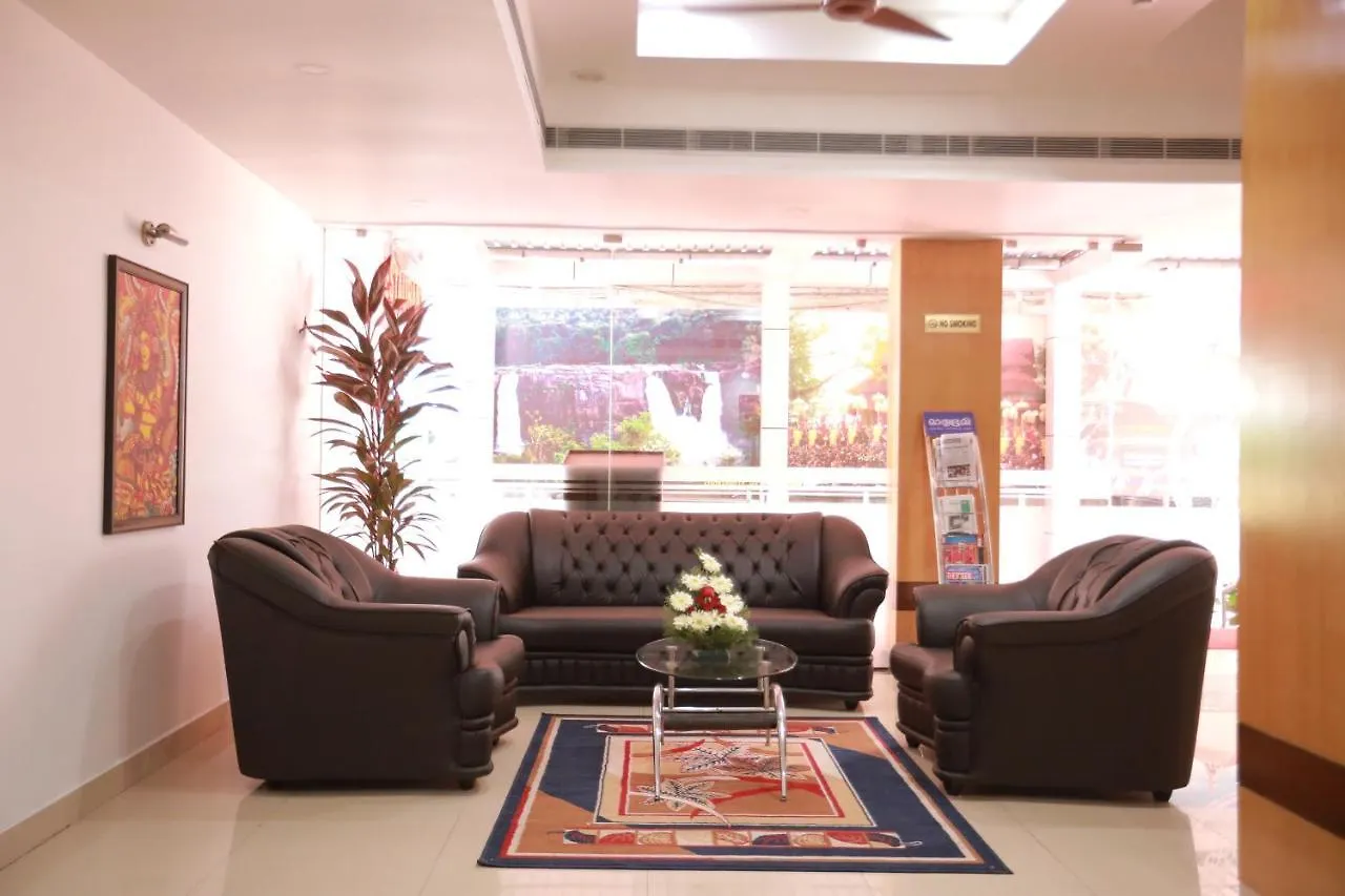 Hotel Peninsula Thrissur