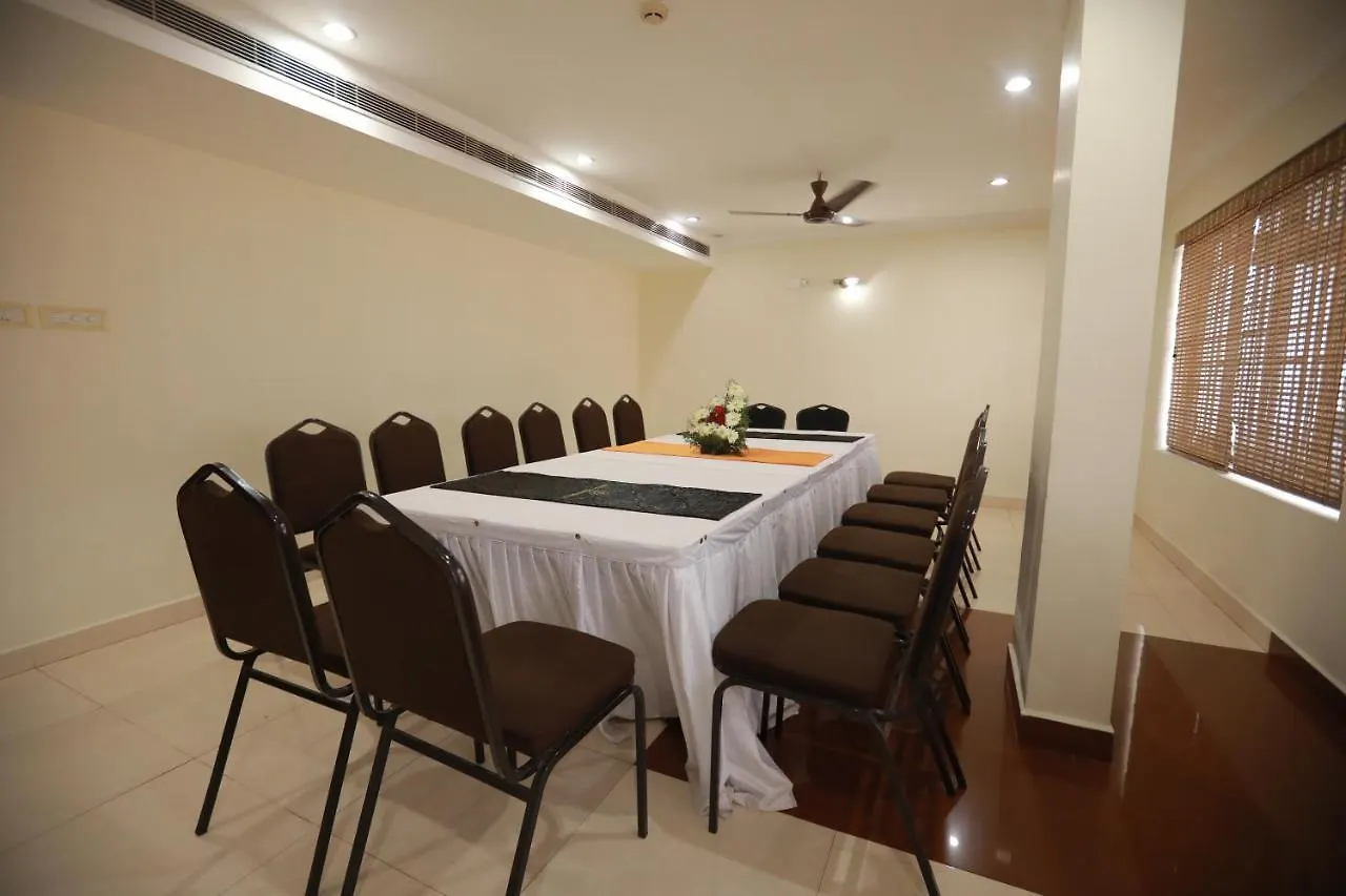 Hotel Peninsula Thrissur